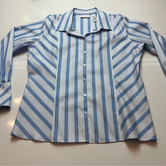 Liz Claiborne Blue & White Striped Button Down100% Cotton Classic Prep Coastal - Picture 2 of 9